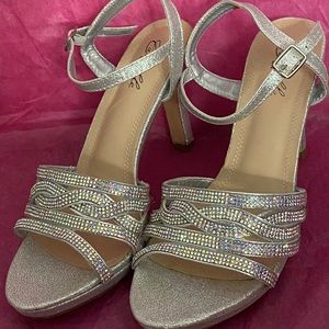Camille La Vie Silver heels